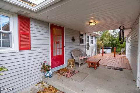 532 Wayne Pl, Delmar, NY 12054 photo 8