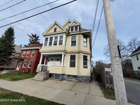 113 Degraff St, Schenectady, NY 12308