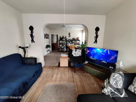113 Degraff St, Schenectady, NY 12308 photo 9
