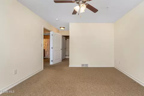 Bedroom - 140 Paddock Cir, Schenectady, NY 12306 photo 2 of 7