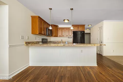 Kitchen - 140 Paddock Cir, Schenectady, NY 12306 photo 1 of 3