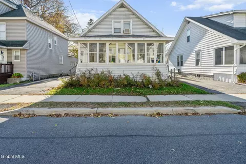 317 Glen Ave, Scotia, NY 12302