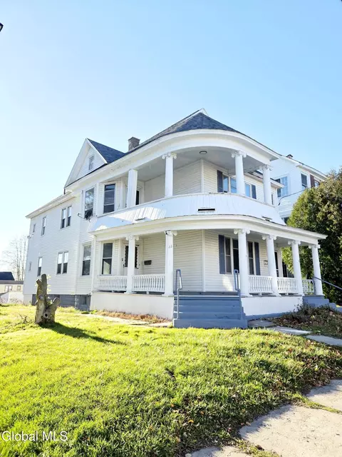 36 Hibbard St, Amsterdam, NY 12010