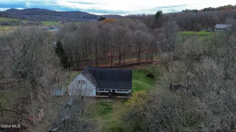 47 Dayton Hill Rd, Middle Granville, NY 12849