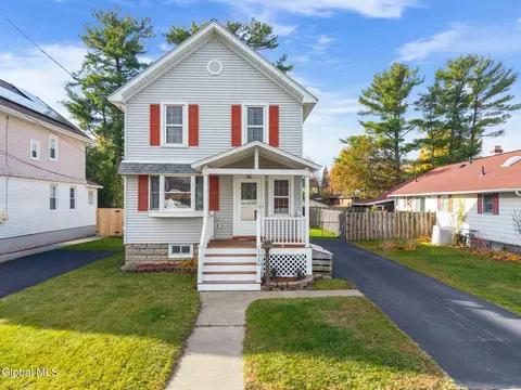 1356 Regal Ave, Schenectady, NY 12308