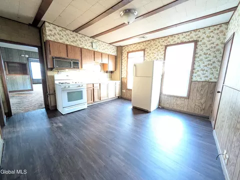 Kitchen - 16 Paulding St, Schenectady, NY 12308 photo 3 of 4