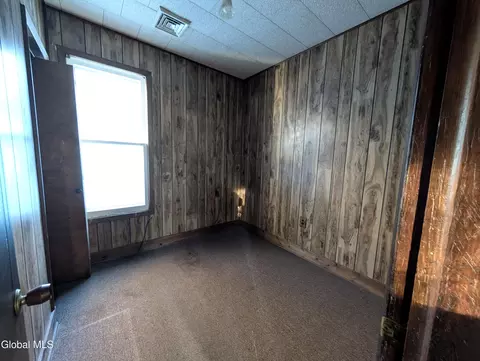 Bedroom - 16 Paulding St, Schenectady, NY 12308 photo 6 of 8