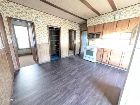 Kitchen - 16 Paulding St, Schenectady, NY 12308 photo 4 of 4