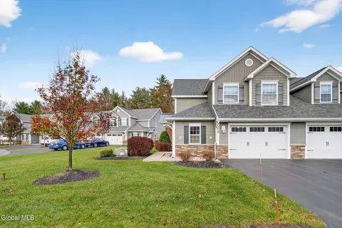 178 Paddock Cir, Schenectady, NY 12306 photo 24