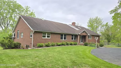 505 Elm Ave, Selkirk, NY 12158