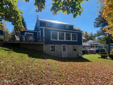 26 Ohanlon Ln, East Berne, NY 12059