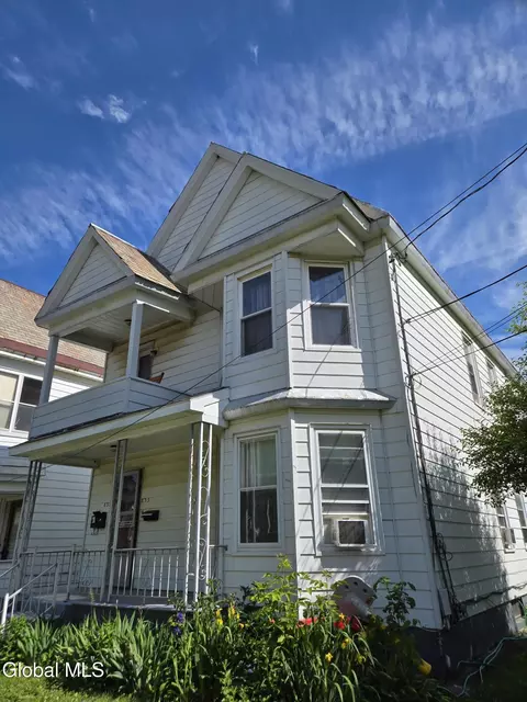 833 Mason St, Schenectady, NY 12308