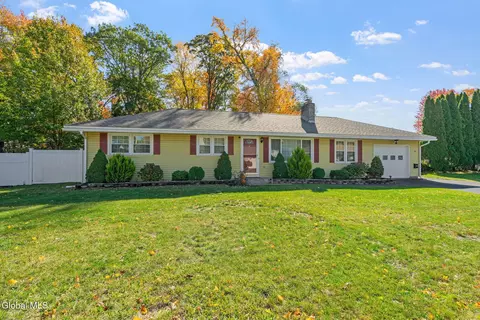 51 Mordella Rd, Colonie, NY 12205