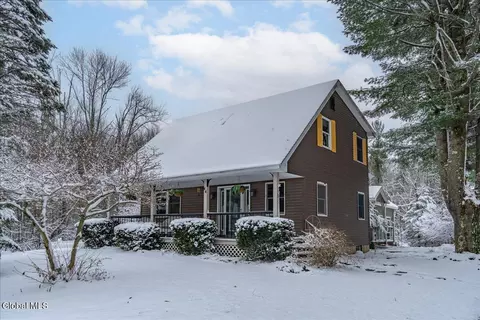 44 S Long Pond Rd, Cropseyville, NY 12052