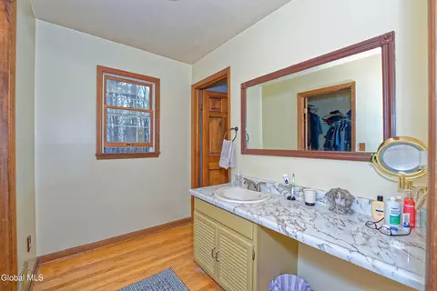 8 Raspberry Dr, Malta, NY 12020 photo 31