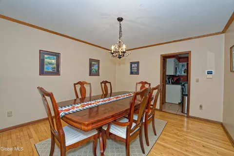 8 Raspberry Dr, Malta, NY 12020 photo 19
