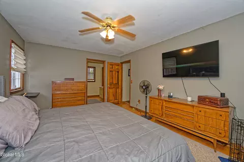 8 Raspberry Dr, Malta, NY 12020 photo 29