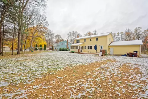 8 Raspberry Dr, Malta, NY 12020 photo 8