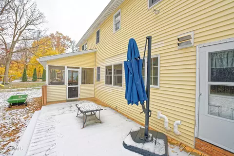 8 Raspberry Dr, Malta, NY 12020 photo 12