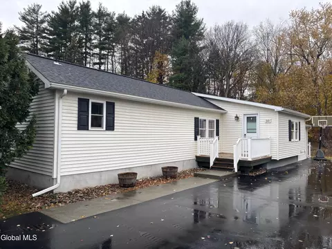 30 W Sand Lake Rd, Wynantskill, NY 12198