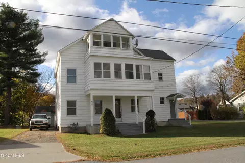 15 Pawling Ave, Mechanicville, NY 12118