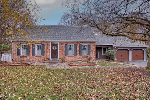 6 Glenkill Rd, Troy, NY 12180