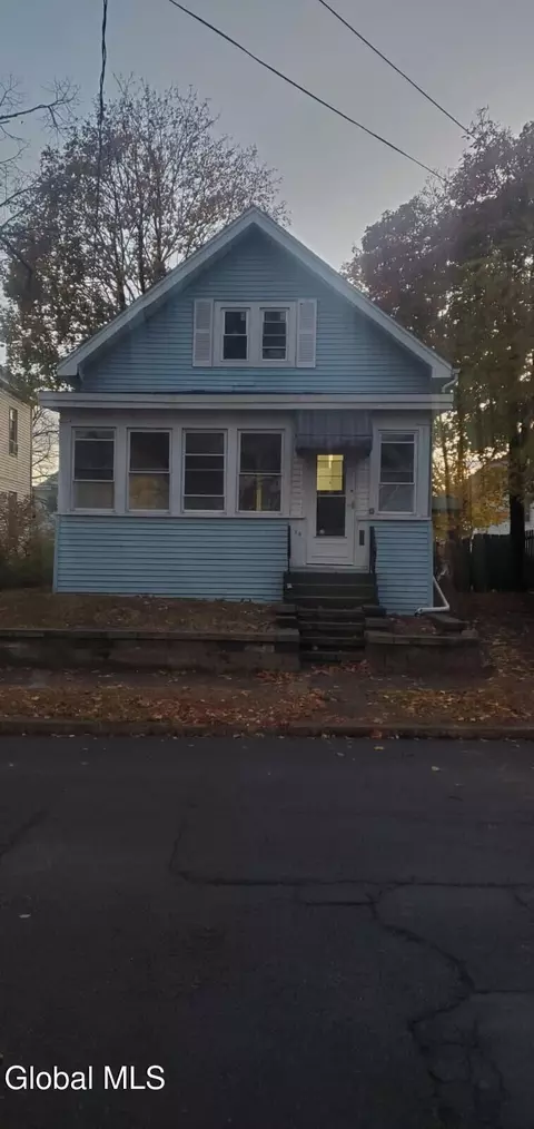 94 Kent St, Albany, NY 12206