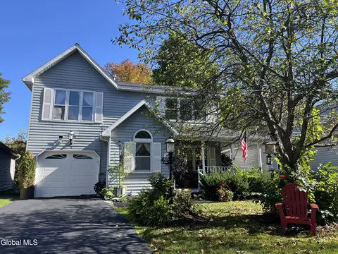 19 Windsor Pl, Albany, NY 12209