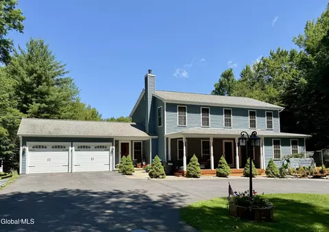 297 Burgoyne Rd, Saratoga Springs, NY 12866