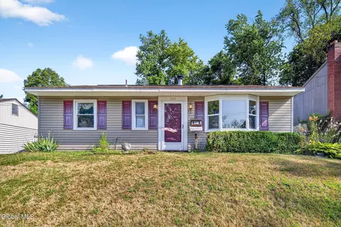 231 Washington Ave E, Rensselaer, NY 12144