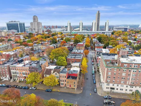 70 Willett St, Albany, NY 12210