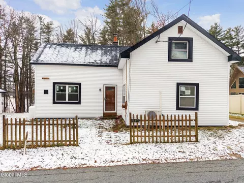 1320 Ridge Rd, Broadalbin, NY 12025