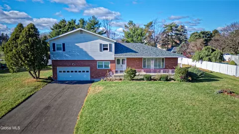 3 Dante Ter, Latham, NY 12110