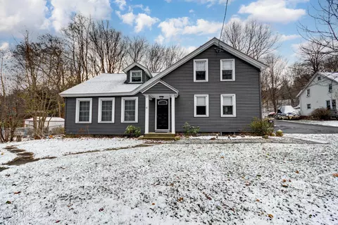 61 Fort Johnson Ave, Fort Johnson, NY 12070