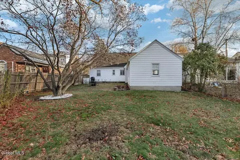 1157 Mcclellan St, Schenectady, NY 12309 photo 35