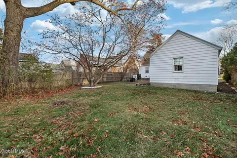 1157 Mcclellan St, Schenectady, NY 12309 photo 36