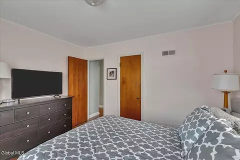 1157 Mcclellan St, Schenectady, NY 12309 photo 19