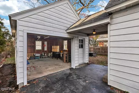 1157 Mcclellan St, Schenectady, NY 12309 photo 30