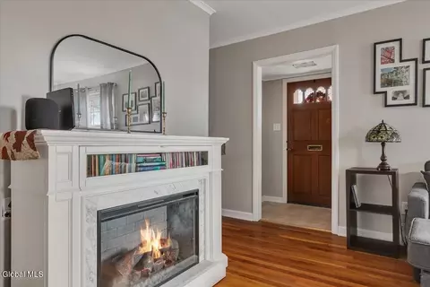 1157 Mcclellan St, Schenectady, NY 12309 photo 5