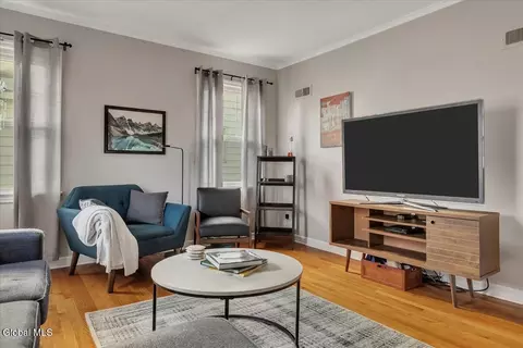 1157 Mcclellan St, Schenectady, NY 12309 photo 4