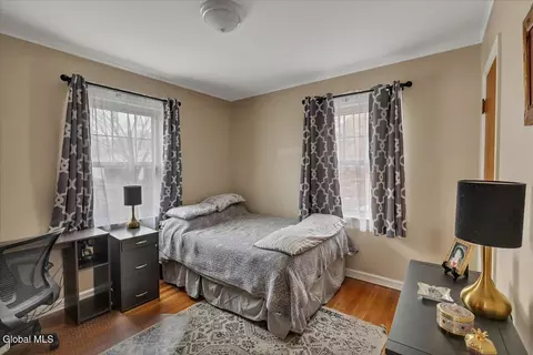 1157 Mcclellan St, Schenectady, NY 12309 photo 21