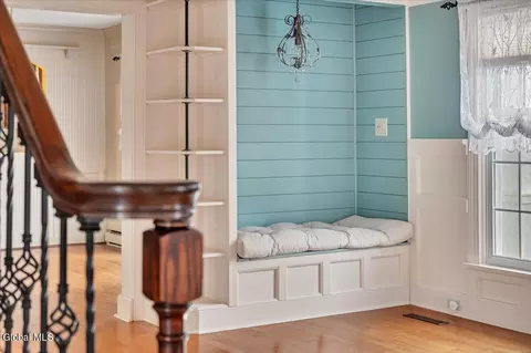 Entry Way - 424 Gower Rd, Schenectady, NY 12302 photo 2 of 7