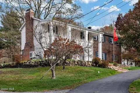 Exterior - 424 Gower Rd, Schenectady, NY 12302 photo 3 of 19