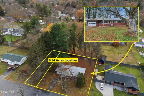 17 Crommelin Dr, Saratoga Springs, NY 12866