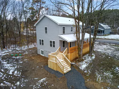 6107 Parkis Mills Rd, Galway, NY 12074