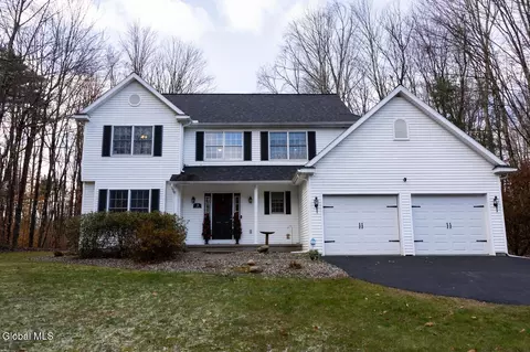 3 Grants Way, Gansevoort, NY 12831