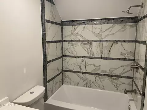 Bath - 1084 Webster St, Schenectady, NY 12303 photo 4 of 6