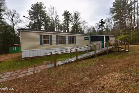 2868 Ny-29, Middle Grove, NY 12850
