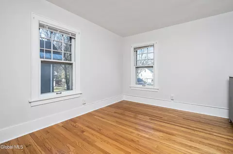 Bedroom - 815 Wright Ave, Schenectady, NY 12309 photo 4 of 5