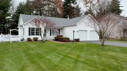 26 Whitney Rd S, Saratoga Springs, NY 12866